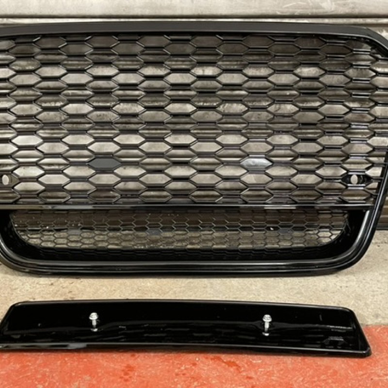 Audi A4 b8 2008 - 2011 honeycomb grill black gloss  Audi A4 b8 2008 - 2011 honeycomb grill black gloss