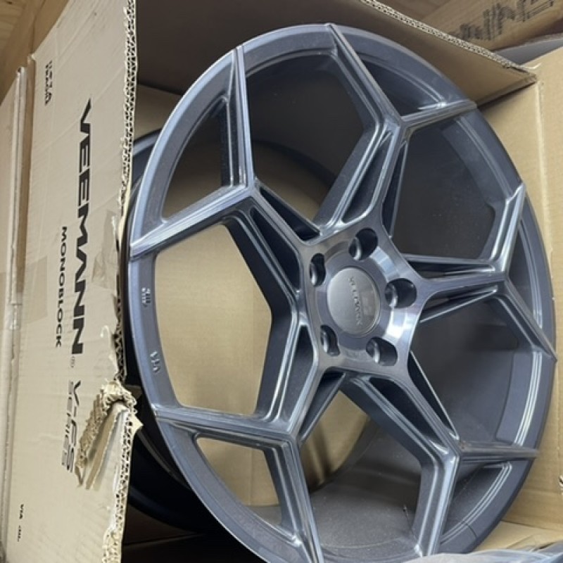 18” veemann Vfs40 5x112 9.0 all round grey / polished alloys & tyres package full set of 4   18” veemann Vfs40 5x112 9.0 all round grey / polished alloys & tyres package full set of 4