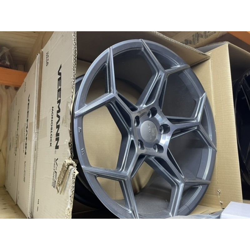 18” veemann Vfs40 5x112 9.0 all round grey / polished alloys & tyres package full set of 4  