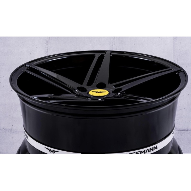  4 x Veemann Ferrari yellow upgrade centre caps 