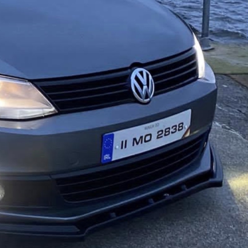 Fk02020 1 pair of white plates with German stripes  Fk02020 1 pair of white plates with German stripes