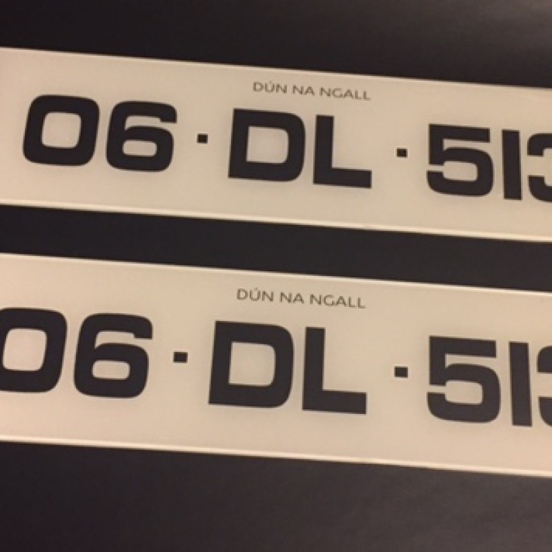 Fk0032 1 pair white metro & black irl 