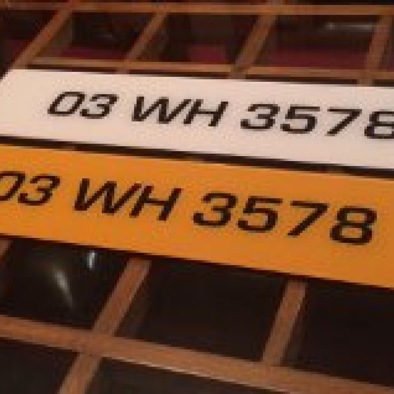 FK012 Euro Style Plates bold text, 1 white + 1 yellow plate FK012 Euro Style Plates bold text, 1 white + 1 yellow plate