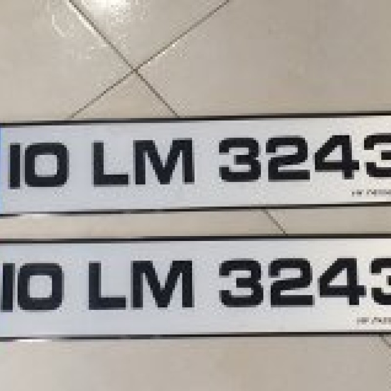 FK042 Plates (Irl logo no county no dash, bold font with any text in corner) 1 pair FK042 Plates (Irl logo no county no dash, bold font with any text in corner) 1 pair